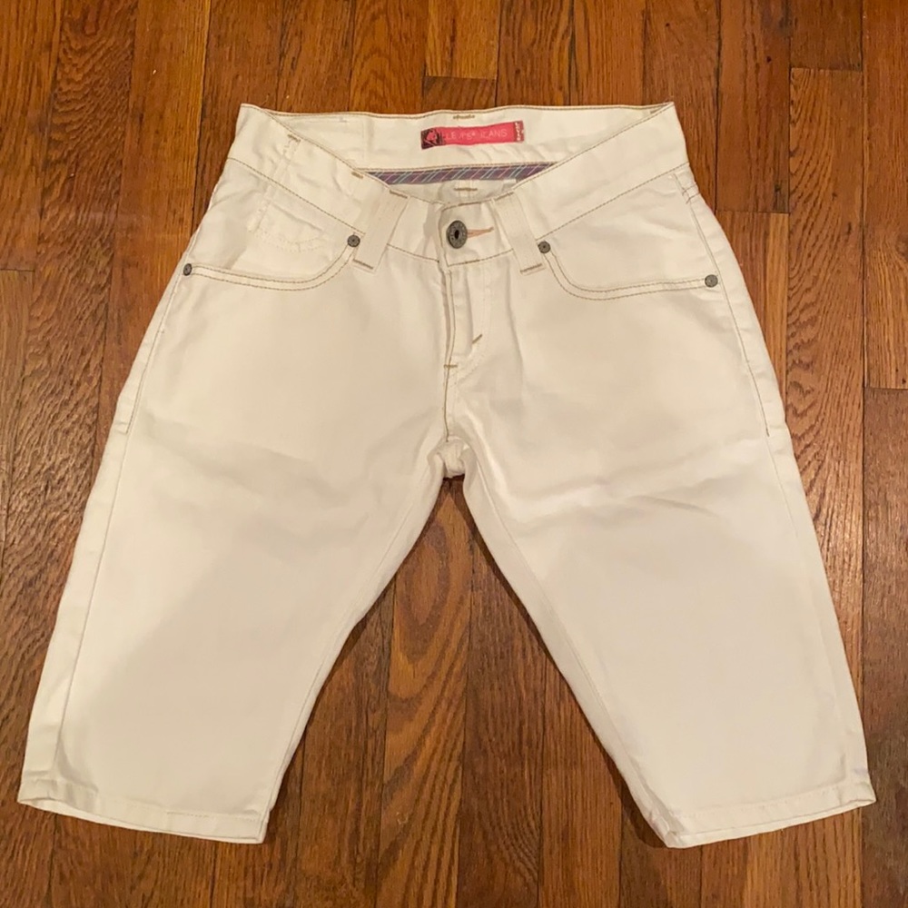 Levi Bermuda white shorts
